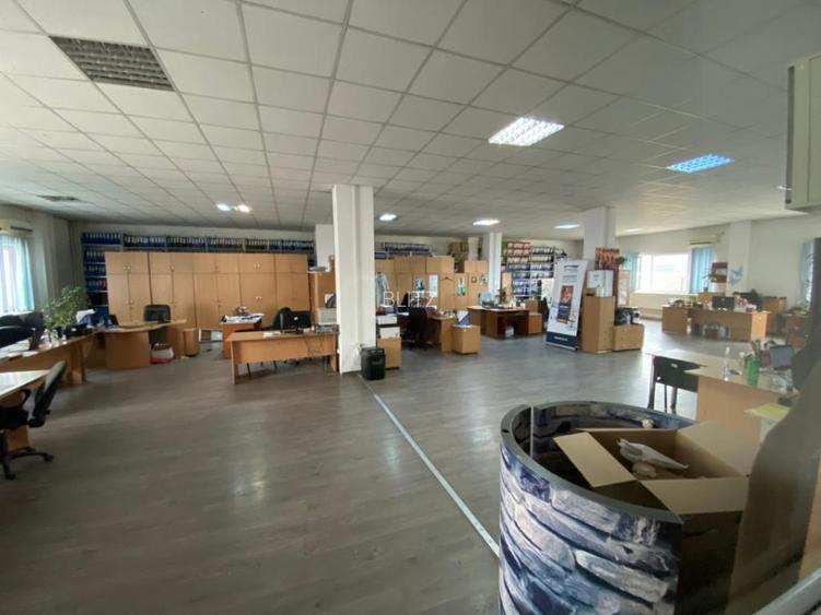 Clădire comercială 3225 mp, teren 5850 mp, zona Romanești - 3