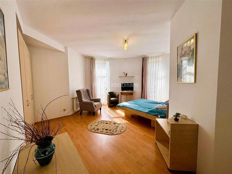 Vila Impunatoare cu Piscina pentru Familie sau Investitie Turistica - 19