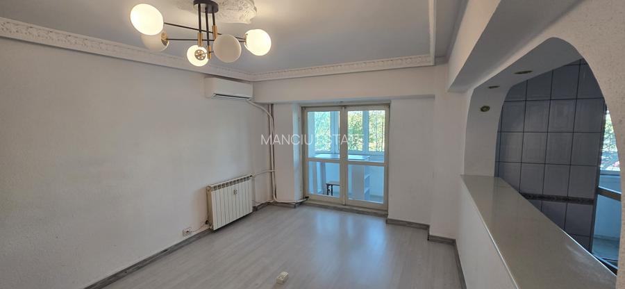 De vanzare - Apartament spatios Piata Alba Iulia 5 - 4