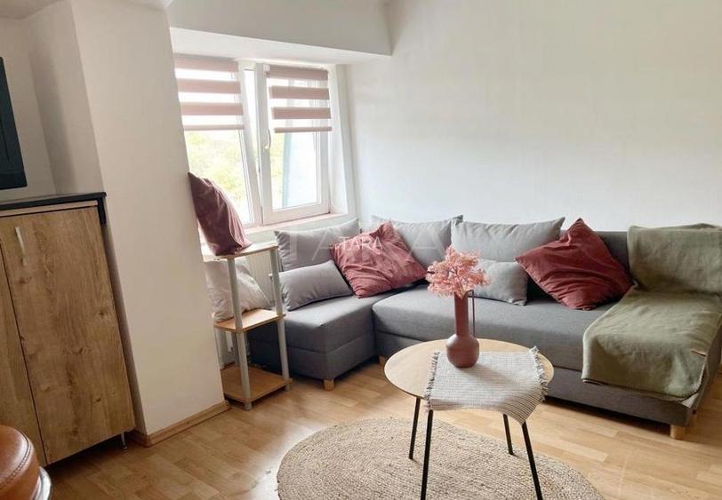 Garsonieră mobilată, 28 mp, aproape de Auchan Iris. - 2