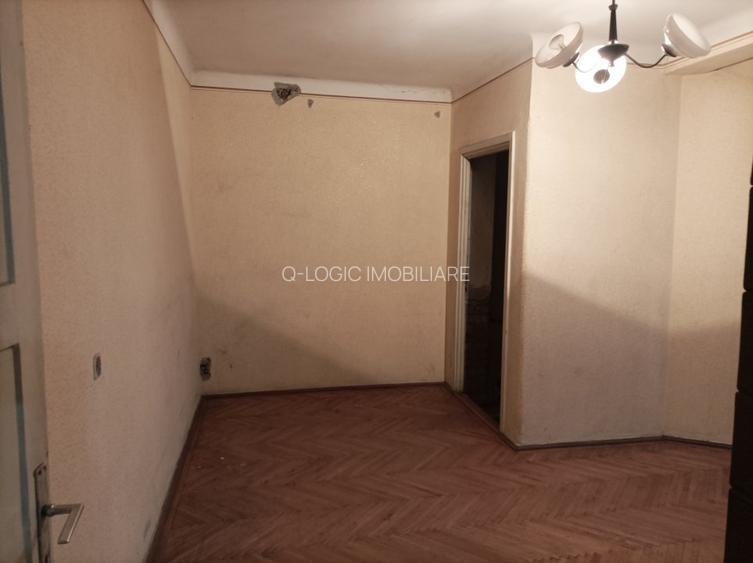 Apartament 3 camere liber la vanzare zona Central - 7