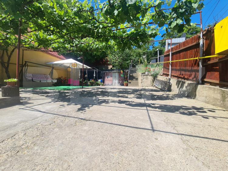 Casa de vanzare, cu 2 camere, 54 mp, zona Smardan - 6