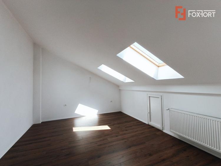 Apartament spatios cu 3 camere, scara interioara, 84 mp - V7227