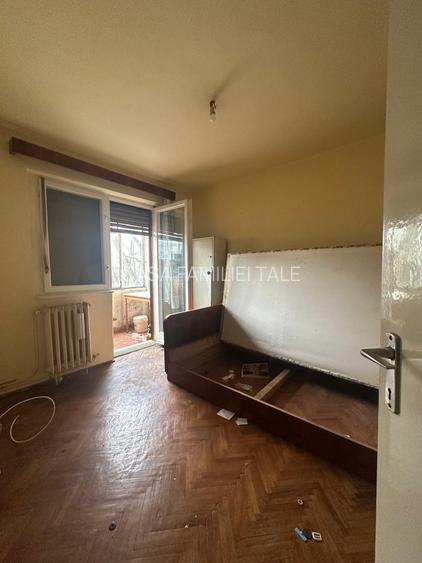 81900 euro!!! 3 camere cu centrala .. etaj 3 .. zona Dacia - 5