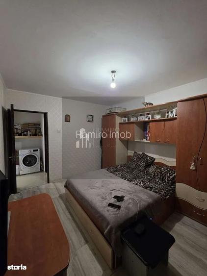 4 camere - 80 mp - 2 balcoane –  bloc 1982 - 8