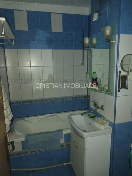 PARTER +Balcon 12m ,3 cam conf1 decomandat 77mp Viziru 3 - 8