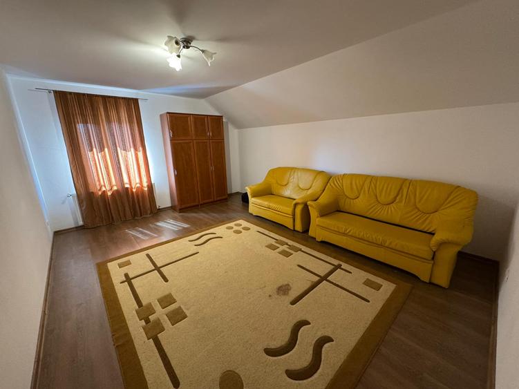 🏡 Apartament spațios cu 3 camere de vânzare – Ghiroda- 5347