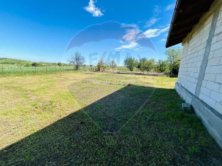 Casă 1.624 mp teren in Pielesti - 5