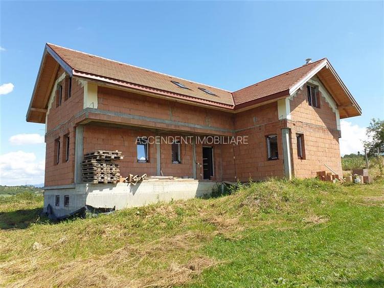 FILM! Casa si domeniu de 5.000mp, in Berchez:o bijuterie ascunsa a Maramuresului - 6