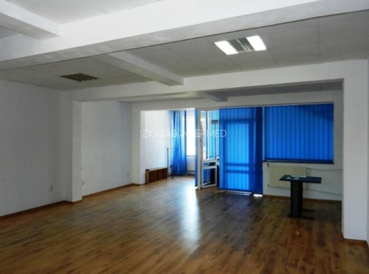 Trocadero, spatiu birouri, 100 mp., etaj 1 - 3