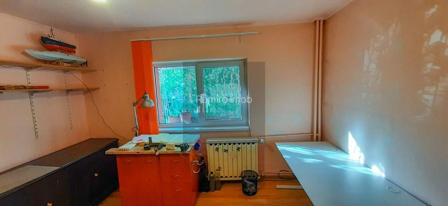 Apartament 3 camere, decomandat, 13 Septembrie - 7