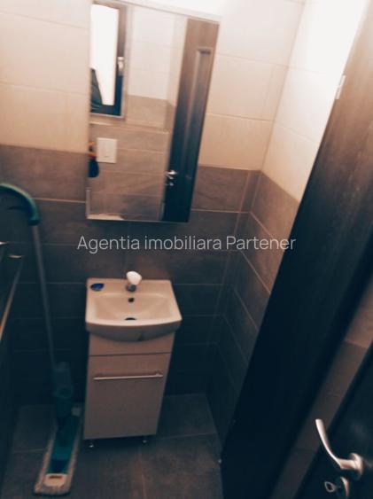 casa / vila Budeasa , mobilata / utilata , finisaje moderne ! - 9