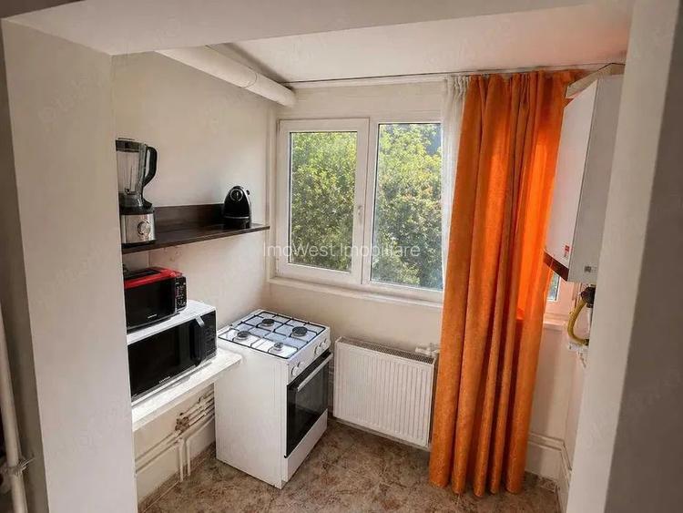 Complex-Studentesc | 3 camere | Decomandat | Etaj Intermediar. - 5