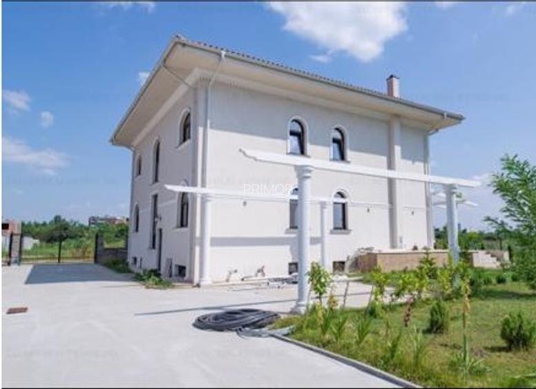 Sisesti-vila eleganta cu finisaje-lux,acces securizat,confort termic sporit,view - 3
