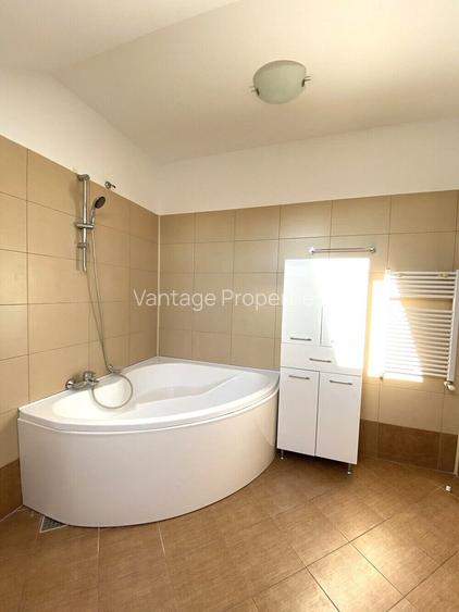 Vila cu piscina | gradina 600 mp | zona Iancu Nicolae | - 12