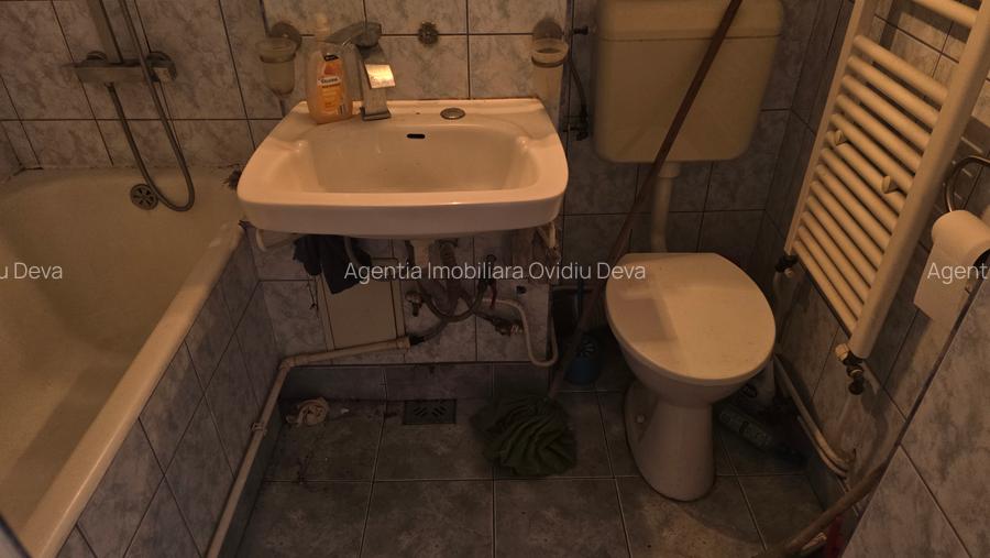 Vand apartament 2 camere decomandat in Deva, zona Micro 15, etaj 7, - 3