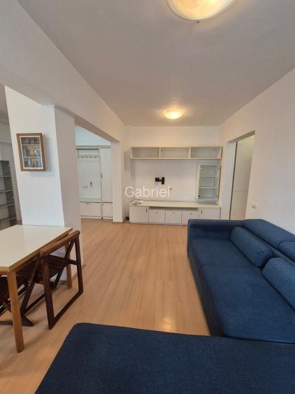 Închiriez apartament 3 camere  - 7
