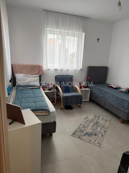 Vila Azil  14 Camere - 12