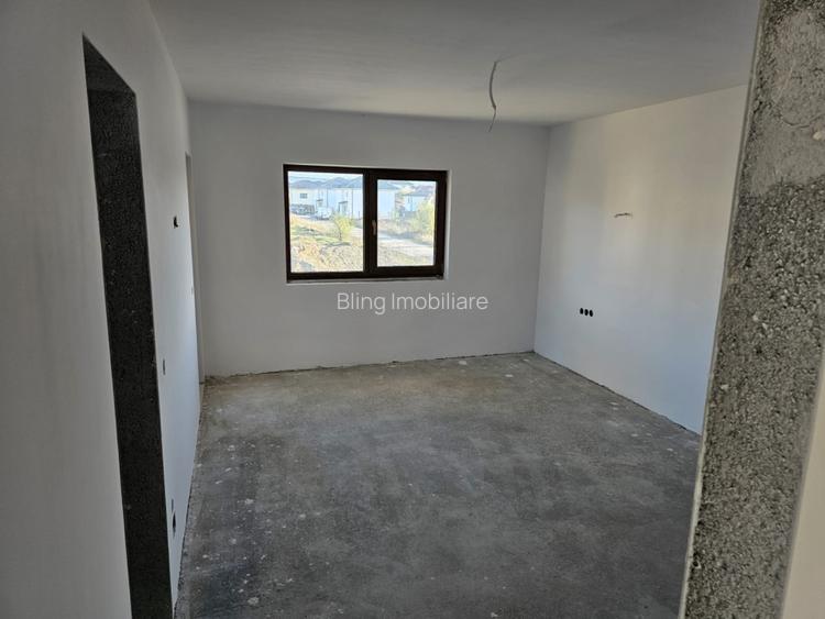 Casa individuala , 4 camere , 3 bai ,150 mp , teren 500 , Dezmir  - 3