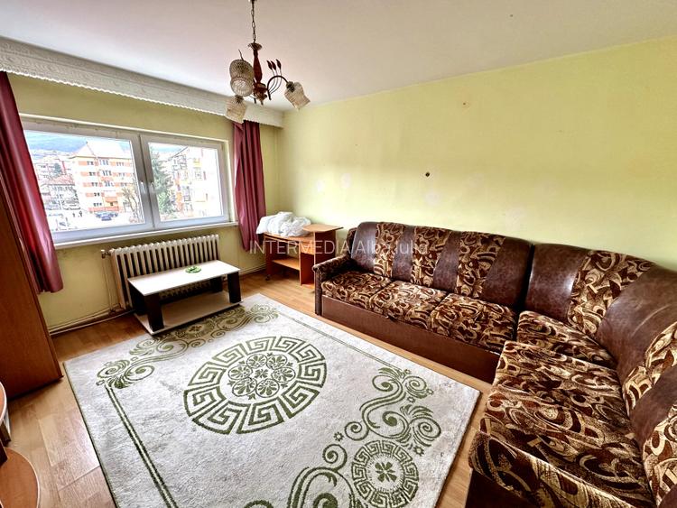 OKAZIE ! Garsoniera 32 mp CETATE Closca Izolata Finisata si Mobilata - 2