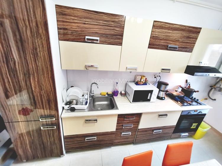 Inchiriere 2 cam Pacii  5 min metrou, bloc nou cu centrala proprie, parcare - 21