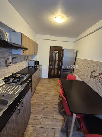 Apartament 2 camere decomandat vis a vis de Palas - 11