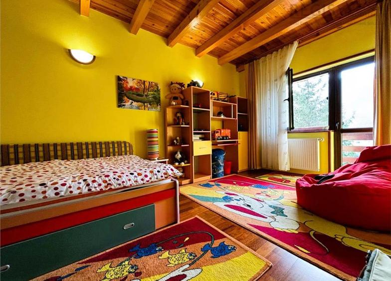 Vila cu cinci camere situata in Busteni,Piatra Arsa ,panorama spectaculoasa