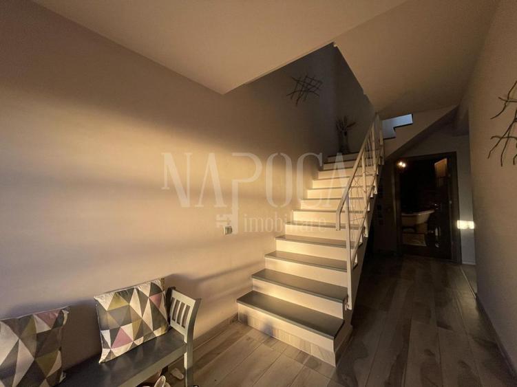 Casa 4 camere de vanzare in Floresti