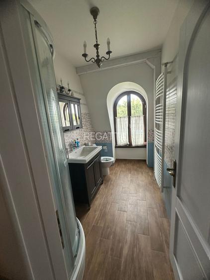 VILA CU IZ PROVENSAL  CU TEREN GENEROS SI PISCINA EXTERIOARA INCALZITA - 48