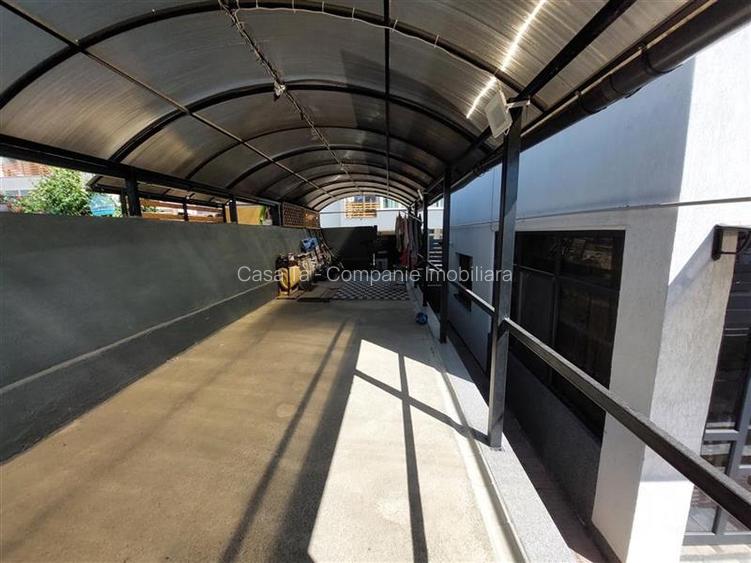 Vila deosebita pe Soseaua Rediu vis-a-vis de lac - 15