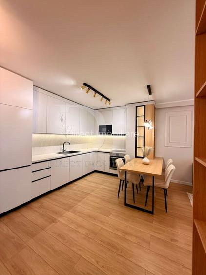 Apartament ultramodern / etaj intermediar / Zona Eroilor - 14