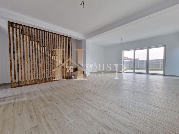 Vizavi de City Mall Mosnita.Strada Inchisa.4 camere! - 2