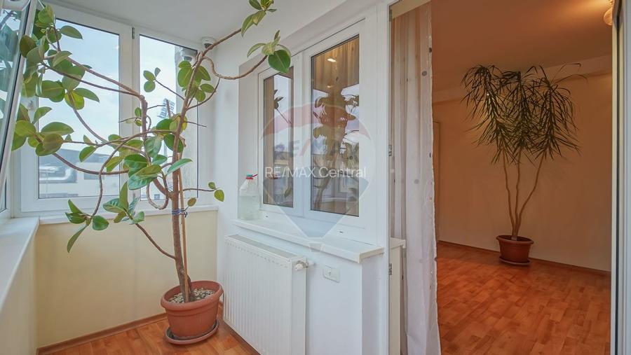 Apartament cu 2 camere de închiriat în zona Uzina 2 - 17