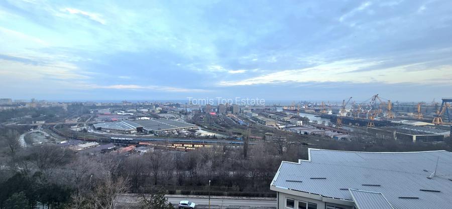 Studio luminoas 37 mp | Etaj 9 | Vedere panoramică la mare și port | bloc 1990 - 2