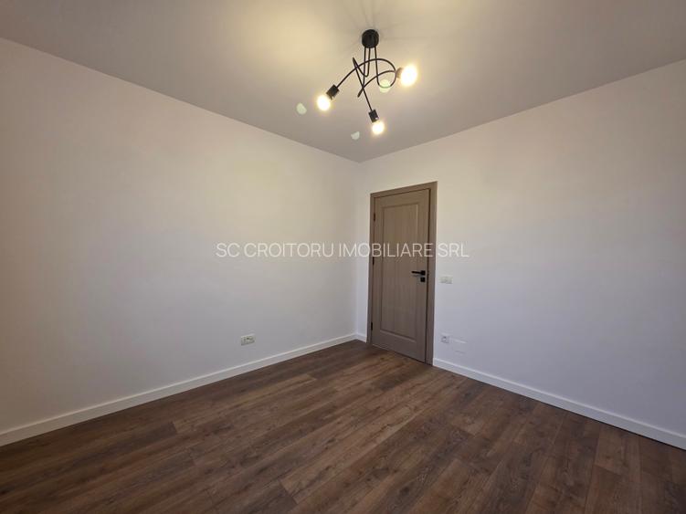 Piata Victoriei - apartament modern .-  3 camere decomandate . Renovat ! - 5