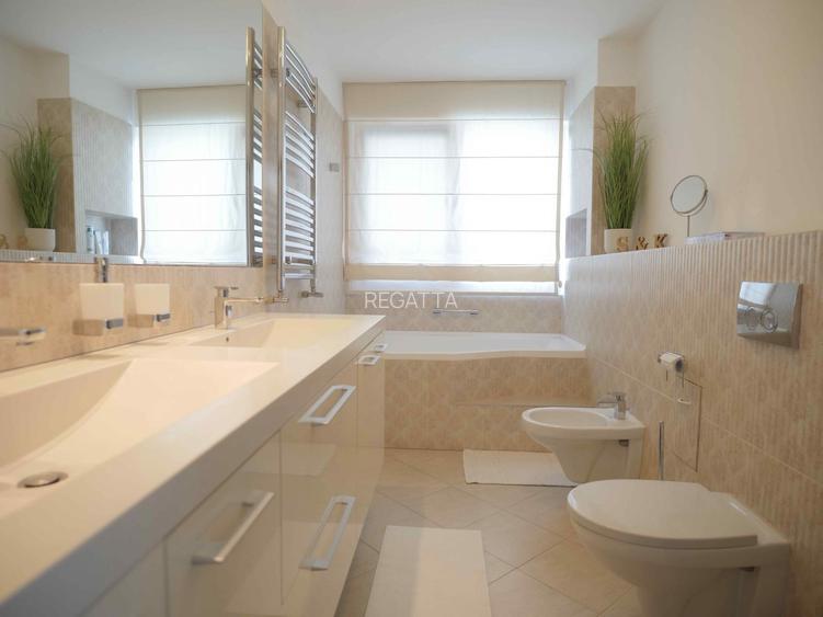 VILA DEOSEBITA CU PISCINA si GARAJ - 23