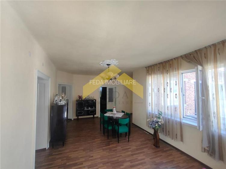 Casa 5 camere de vanzare localitatea Capruta - 9