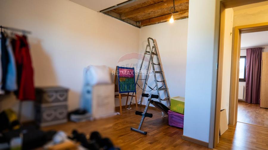 Vanzare vila deosebita cu 4 camere, Branesti - Autostrada Soarelui - 18