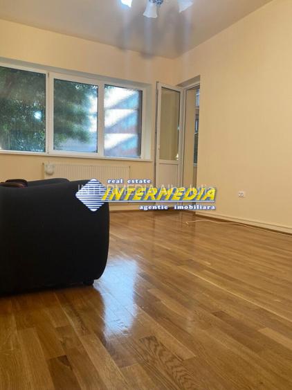 Apartament cu 3 camere Deco Foste proprietati CETATE Piata Finisat Nemobilat - 6