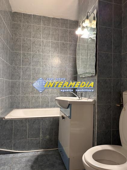 Vanzare Garsoniera 32 mp CETATE Closca Izolata Finisata si Mobilata - 11