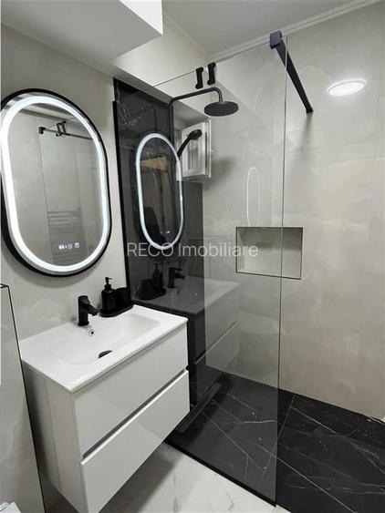 RECO Apartament  de inchiriat cu 2 camere-lux -centru - 16