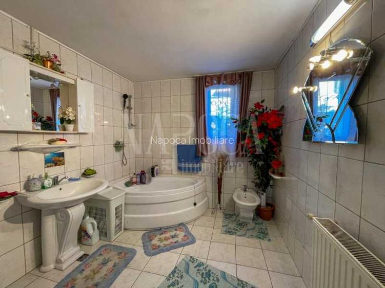 Casa 7 camere de vanzare in Floresti - 9