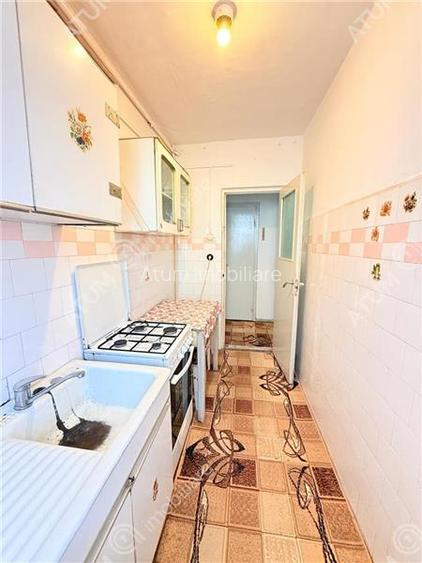 Apartament cu 3 camere etaj 1 cu balcon zona Mihai Viteazu/Cedonia - 11