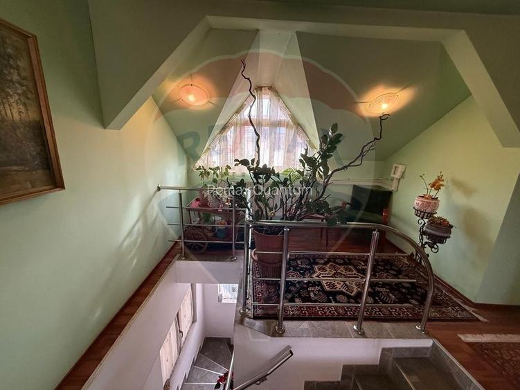 De vânzare  casǎ 5 camere și acces auto Ultracentral - 7