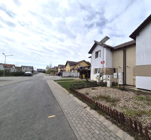 Casă elegantă în Via Carmina, Arad, Comision 0 - 7
