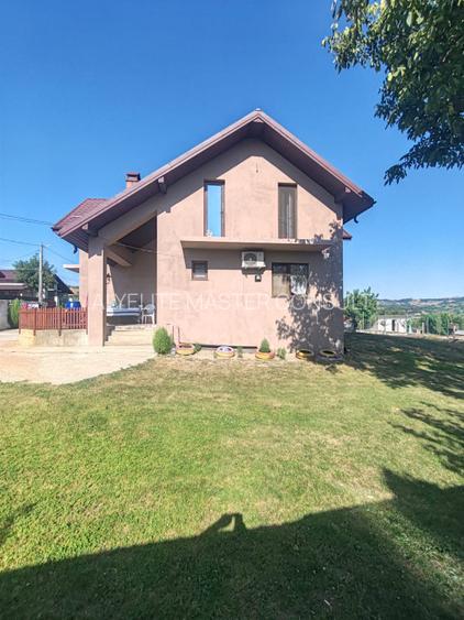 Vanzare casa cu etaj Satu Nou Muntenii de Sus - 3