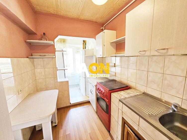 Garsoniera mobilata, utilata, 30 mp utili, boxa, etaj 2, Cetate - 5