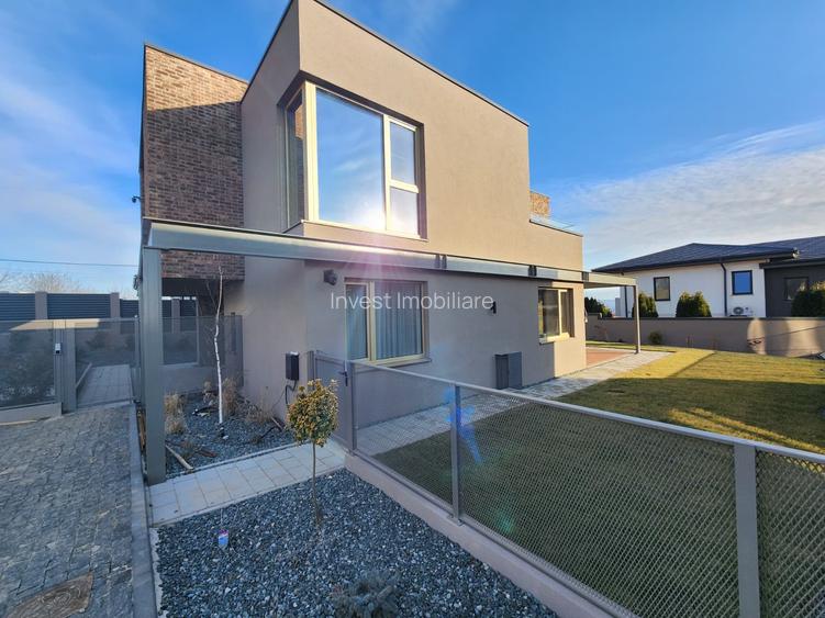 Vilă High-End în Miroslava – Stil, Lumină și Arhitectură Modernă - 5