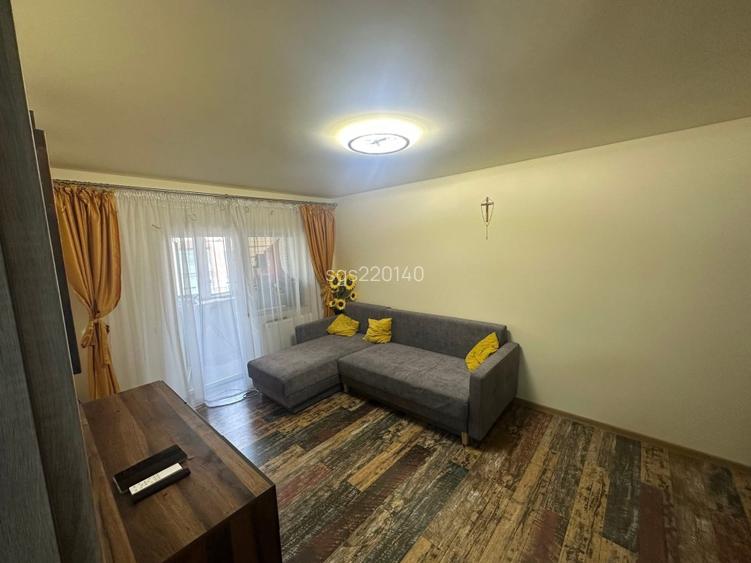 Apartament decomandat, 2 camere și balcon închis, etaj 4  zona Dâmbovița - 4