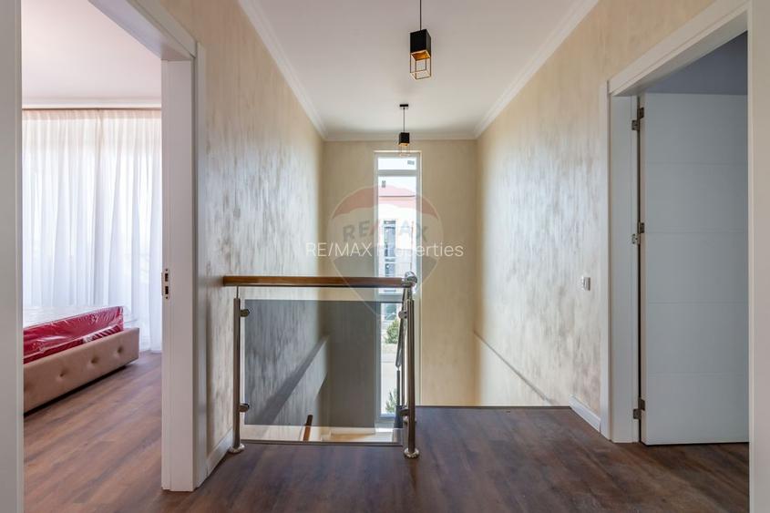 Casă / Vilă de lux cu 5 camere de vânzare în zona Sud/Com.Berceni/ - 20